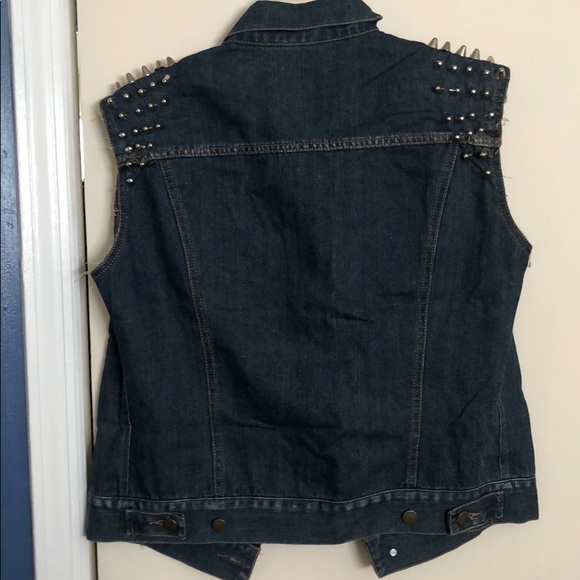 Tobi Spiked Studded Shoulder Denim Vest - Picture 3 of 3